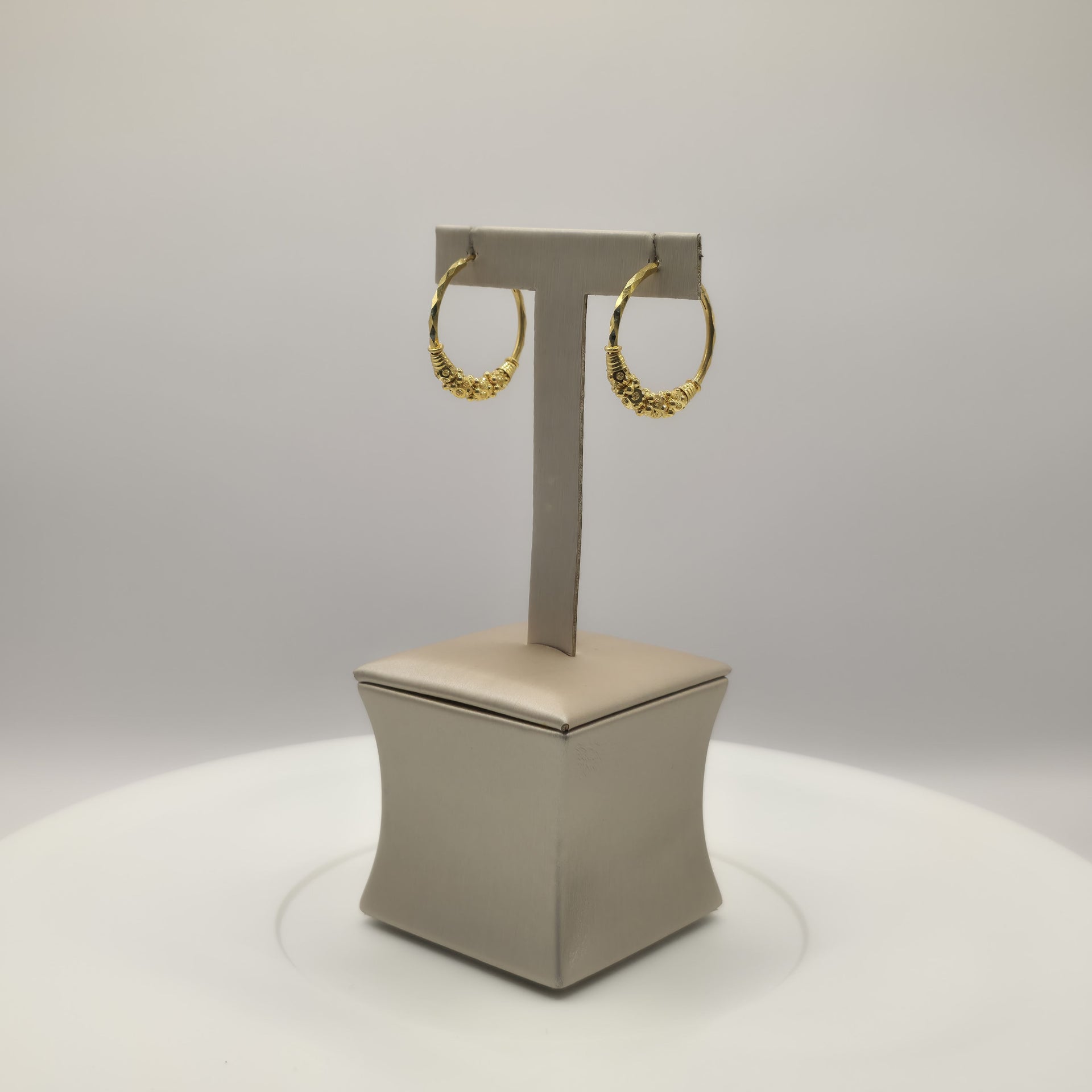 5.6g 22ct Gold Classic Hoop Earrings