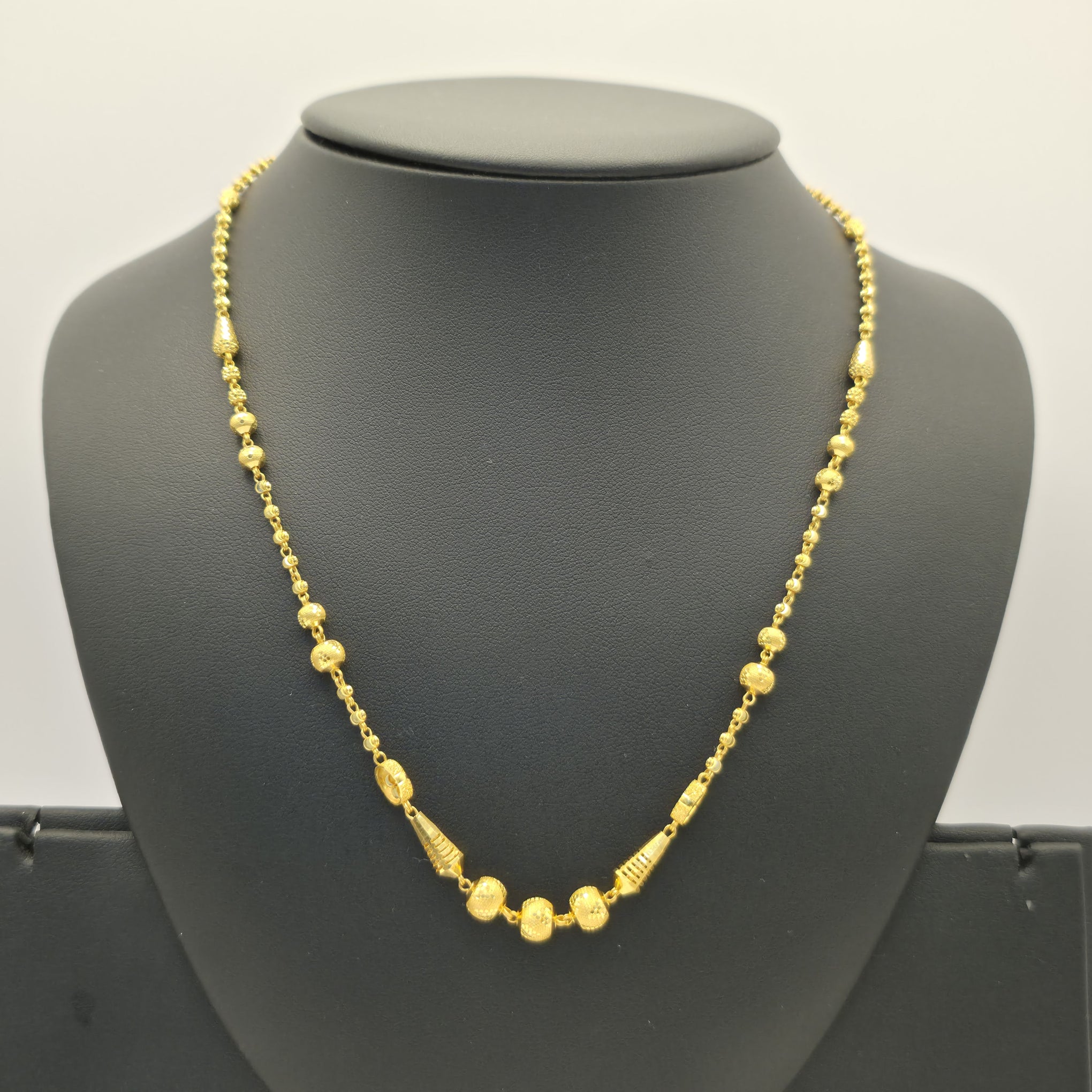13.5g 22ct Gold Triple-Ball 18" Necklace