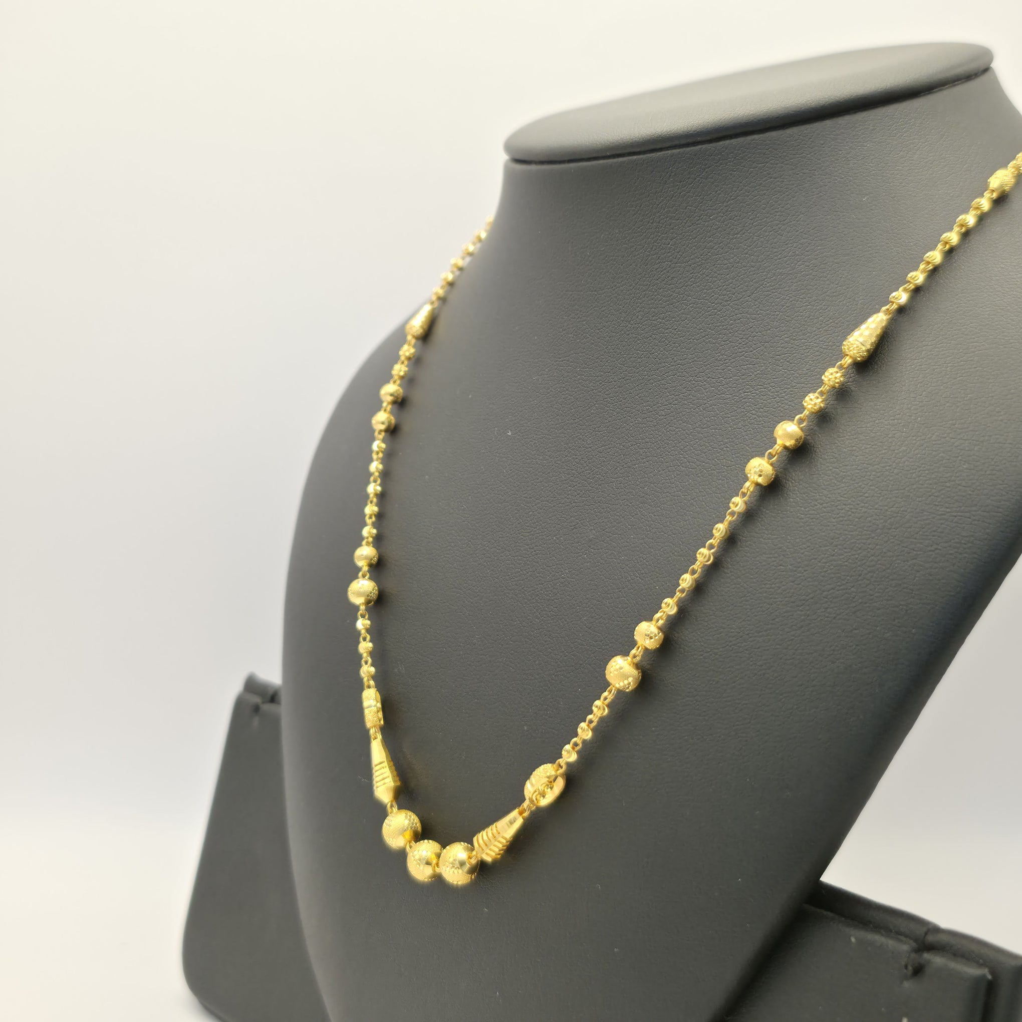 13.5g 22ct Gold Triple-Ball 18" Necklace