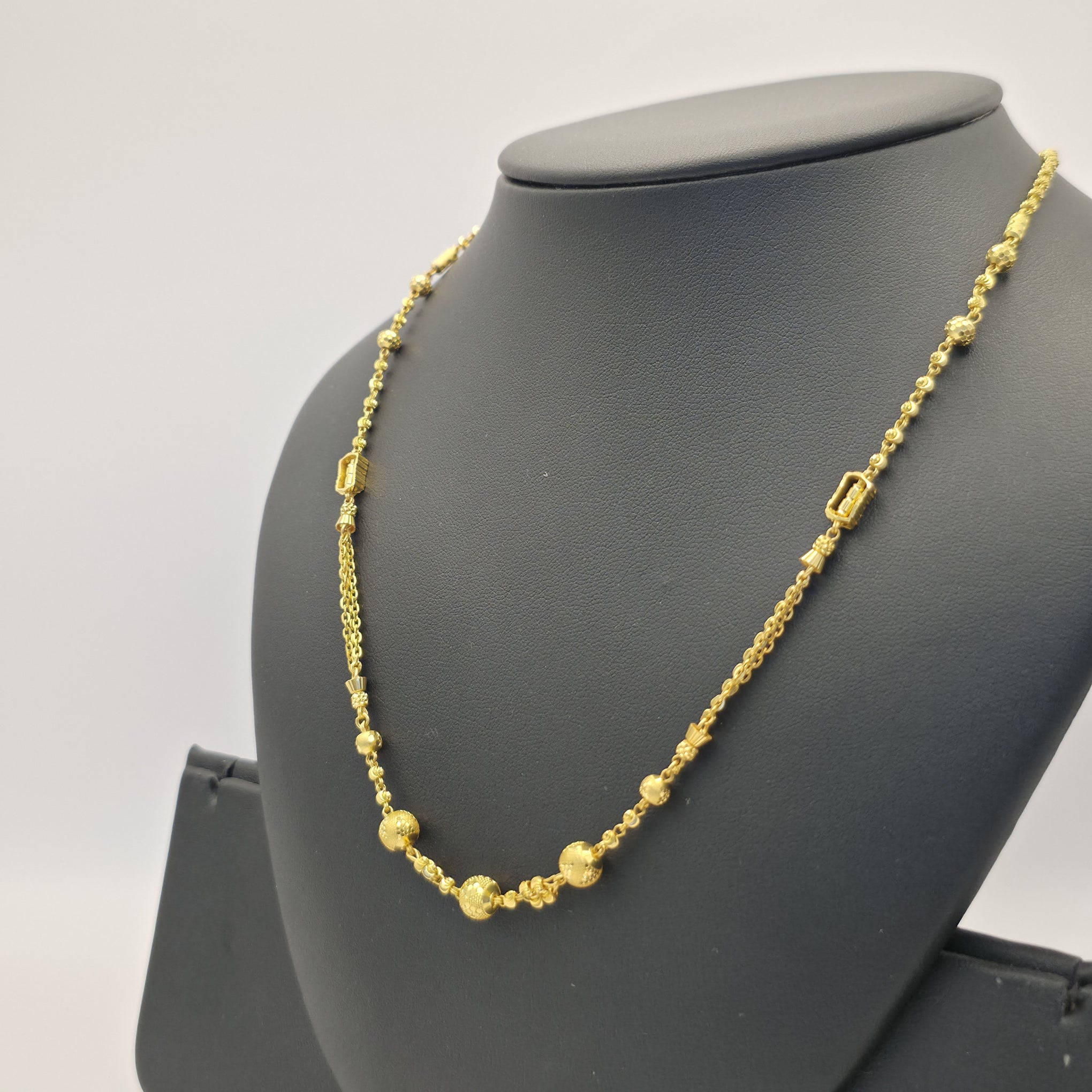 12.6g 22ct Gold Triple-Ball 18" Necklace