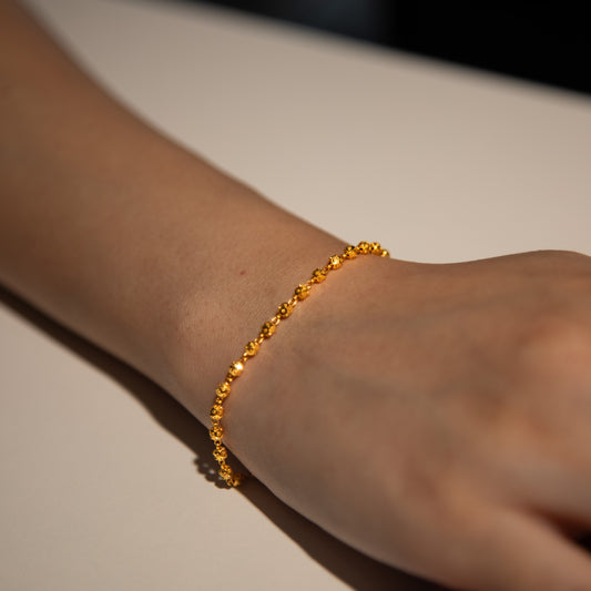 3.9g 22ct Gold Intricate Ball Chain Bracelet