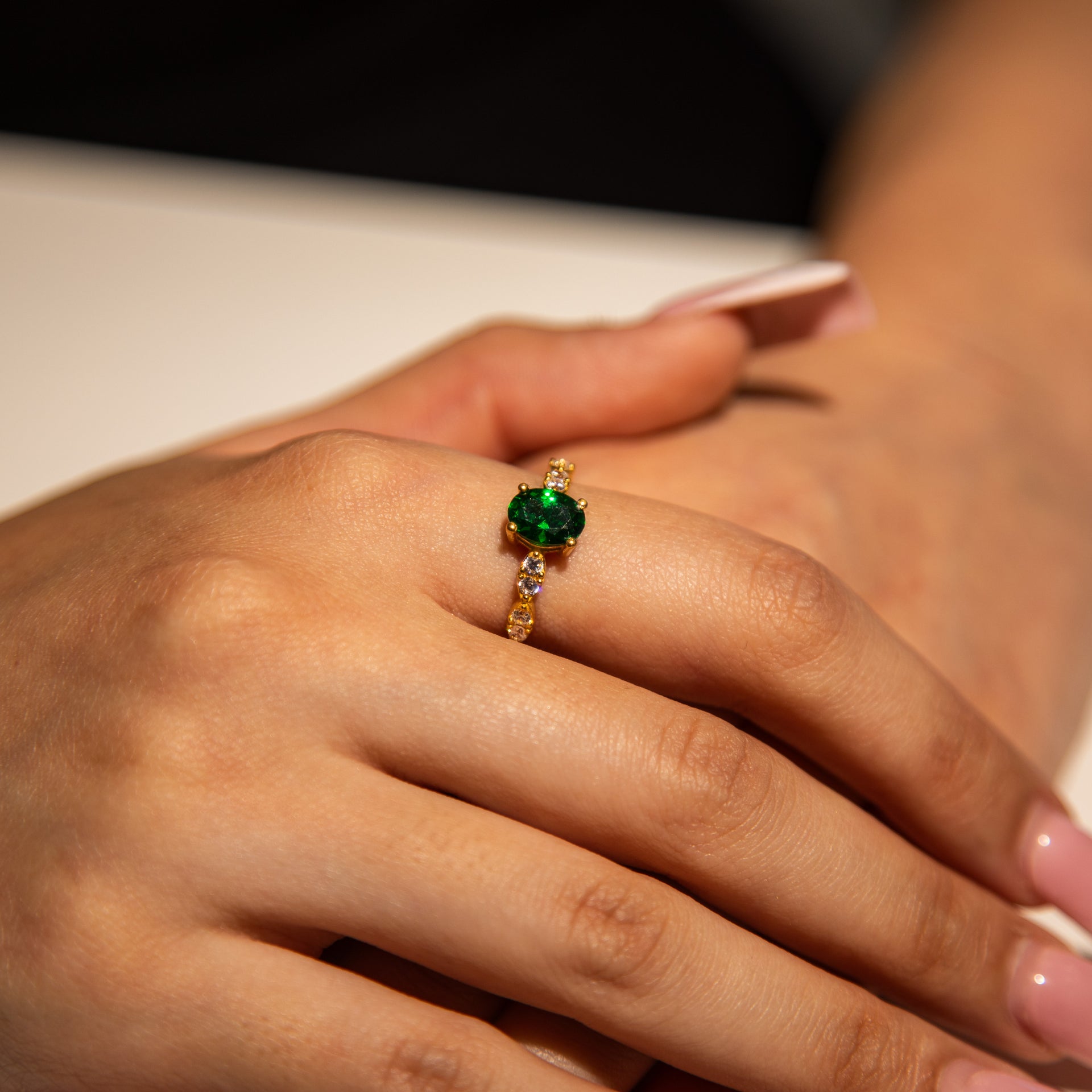 3g 22ct Gold Green Oval Gem Elegance Ring