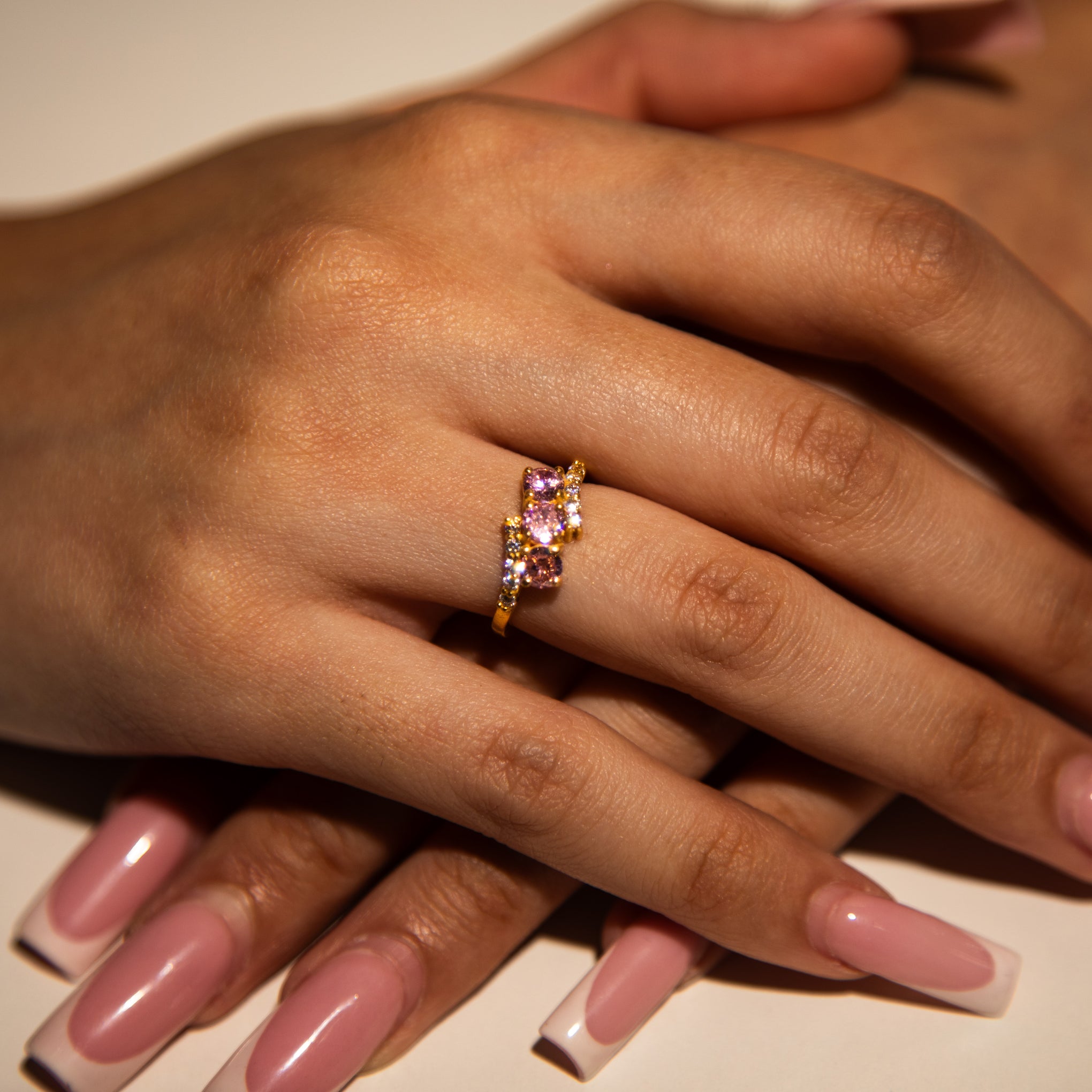 2.7g 22ct Gold Trio Pink Gemstone Ring