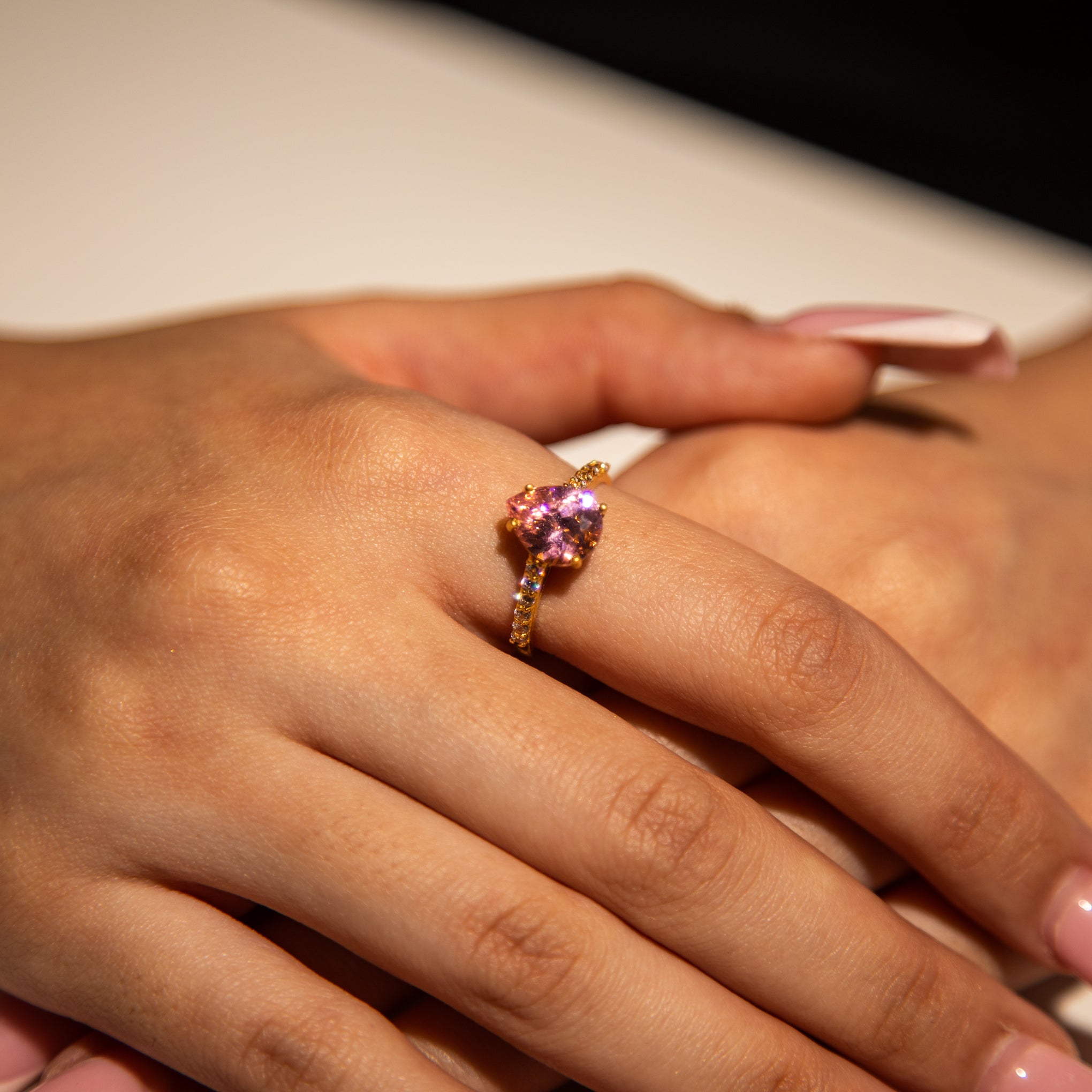 3.5g 22ct Gold Twin Pink Teardrop Gem Ring