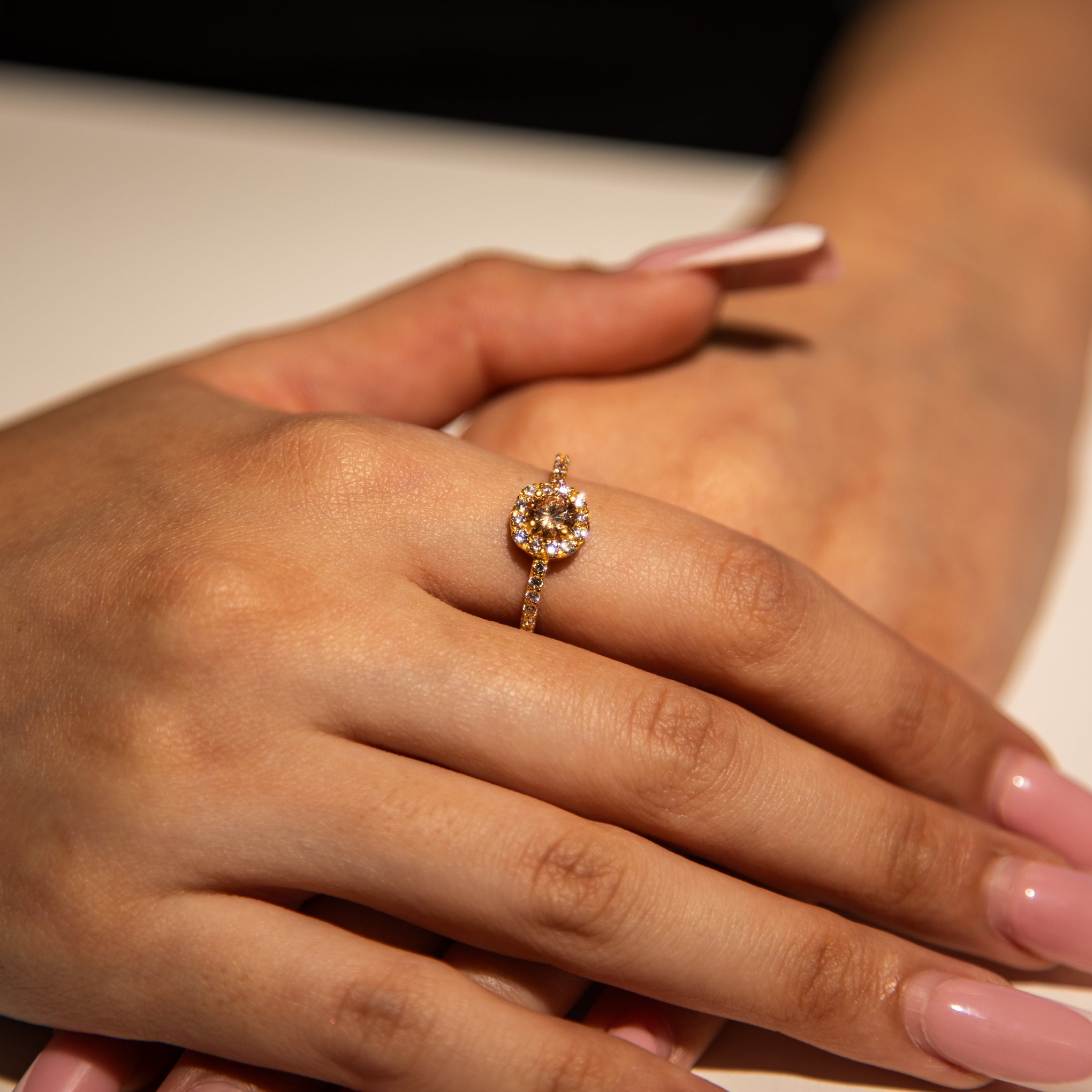 3.1g 22ct Gold Bronze Gem Heritage Statement Ring