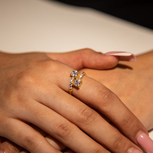 3.5g 22ct Gold Dual Clear Square Gem Classic Elegance Ring