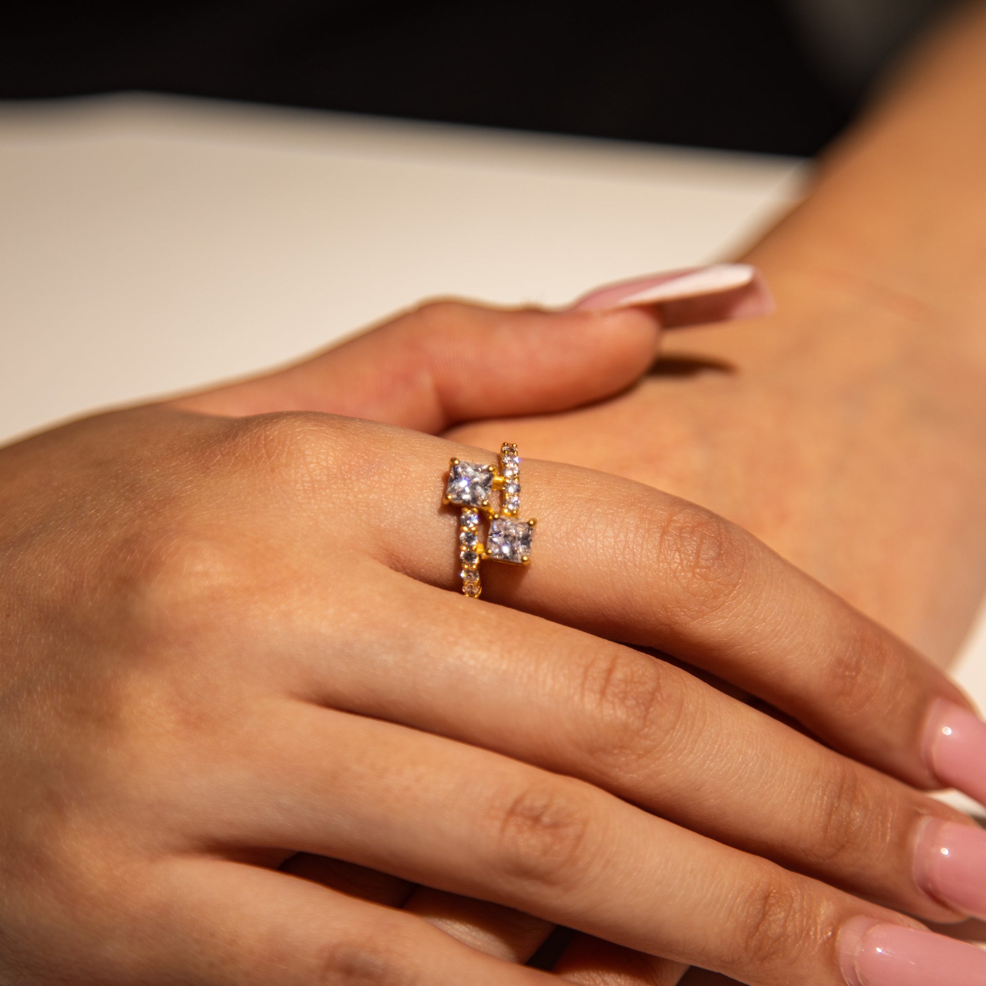 3.5g 22ct Gold Dual Clear Square Gem Classic Elegance Ring