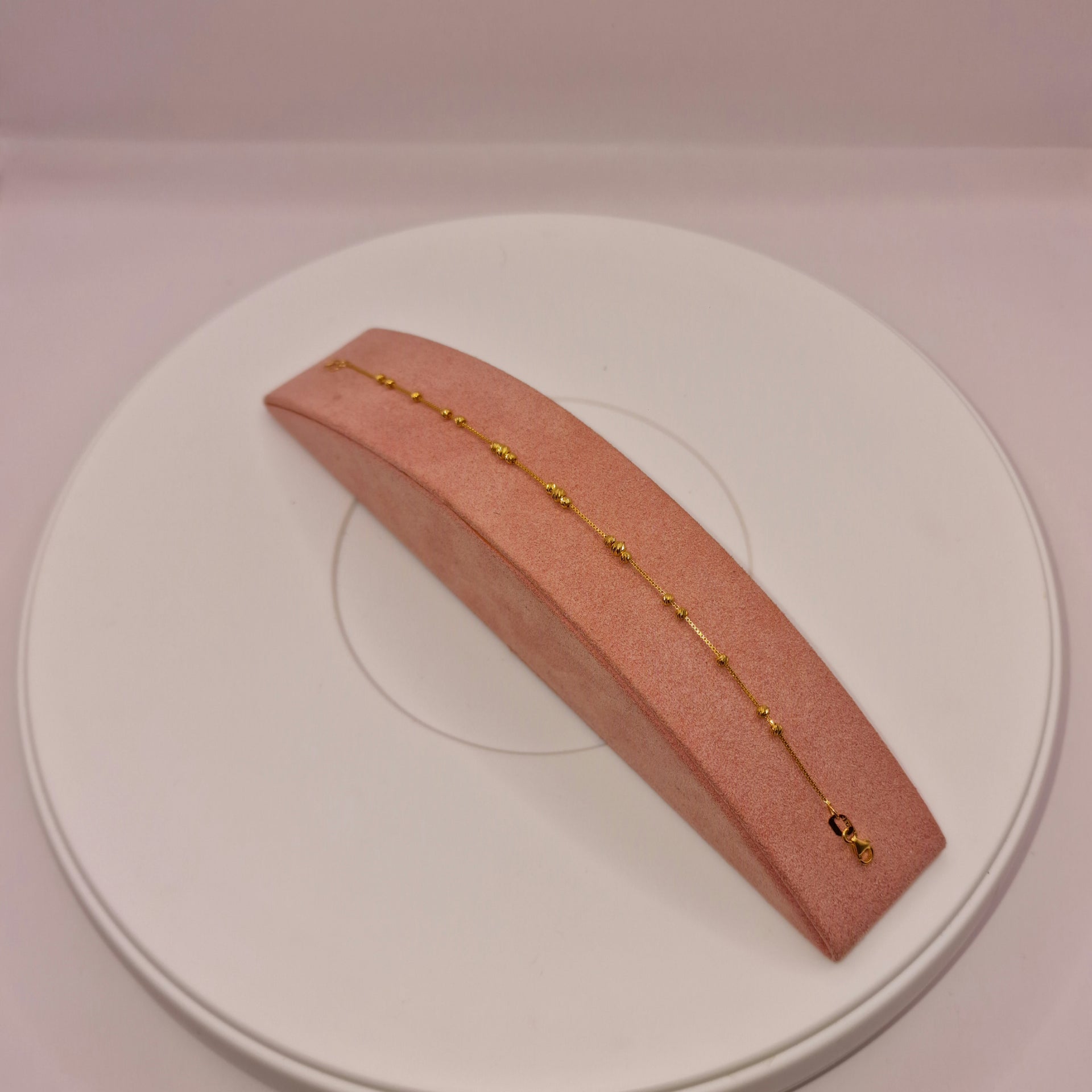 2.1g 22ct Gold Dainty Diamond-Cut Ball Bracelet