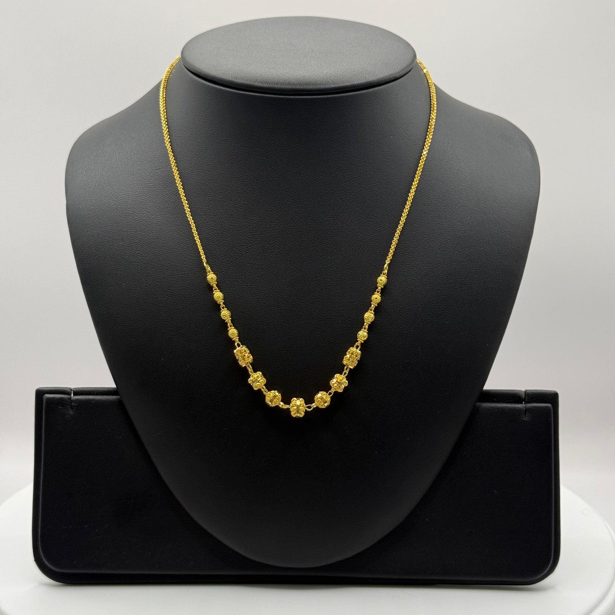 10.6g 22ct Gold Filigree Ball Necklace 16"