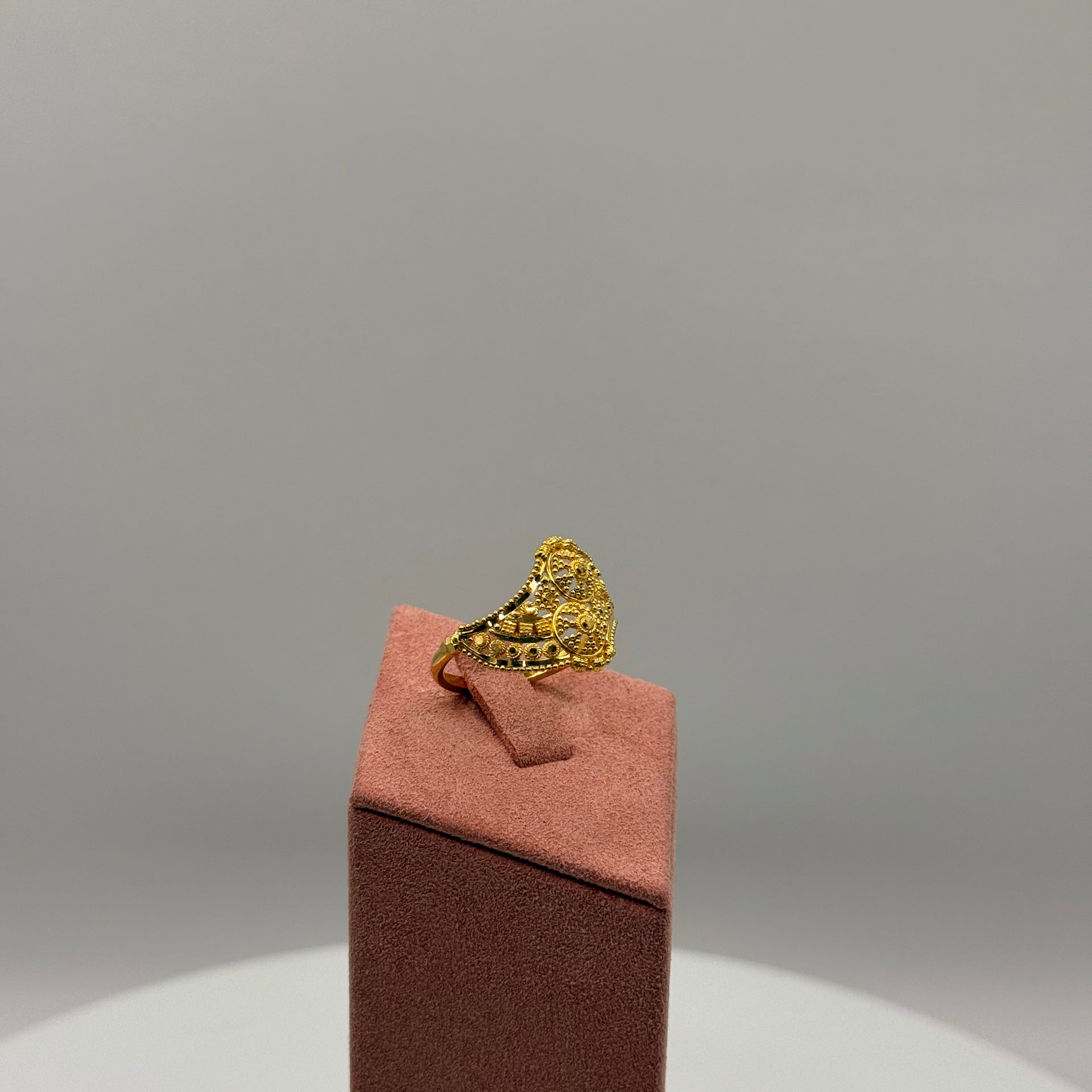 3.6g 22ct Gold Wave Filigree Ring