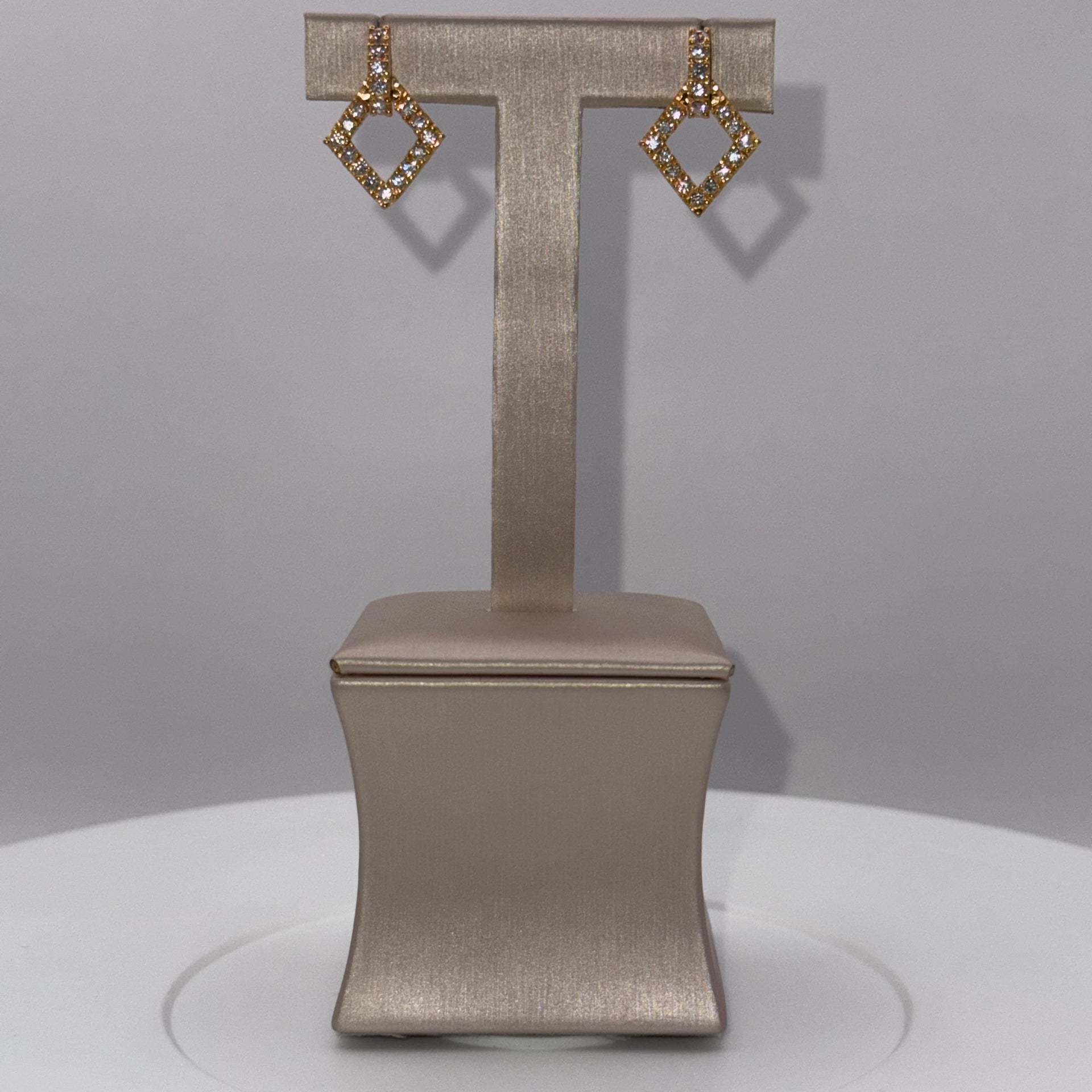 5.3g 22ct Gold Diamonte Dangle Earrings