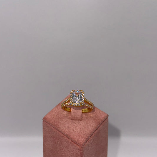 4.9g Lucent Pavilion Gold Double Ring Set