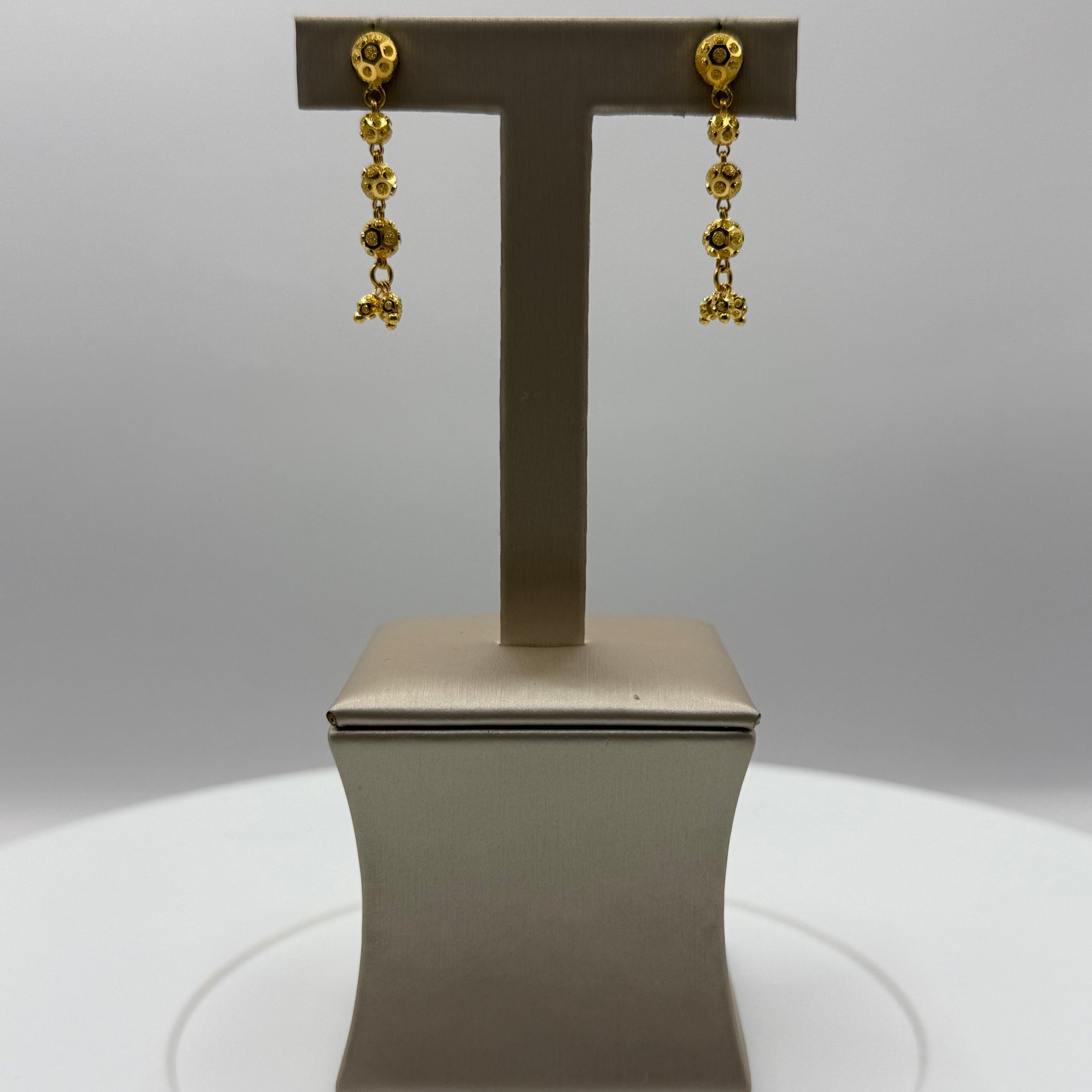 4.5g 22ct Gold Diamond Cut Ball Dangle Earrings
