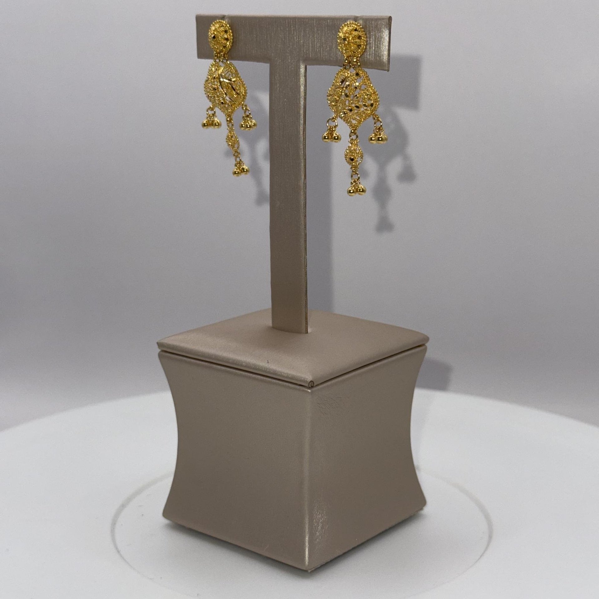 20.2g 22ct Gold Filigree Necklace Set