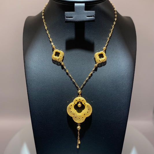 11.3g 22ct Gold Decorous Floral Necklace